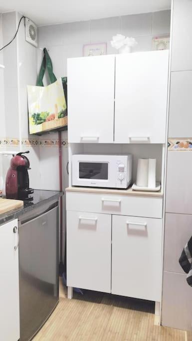 Bonito Apartamento De Dos Dormitorios En El Centro Y Calle San Miguel Torremolinos Exterior foto